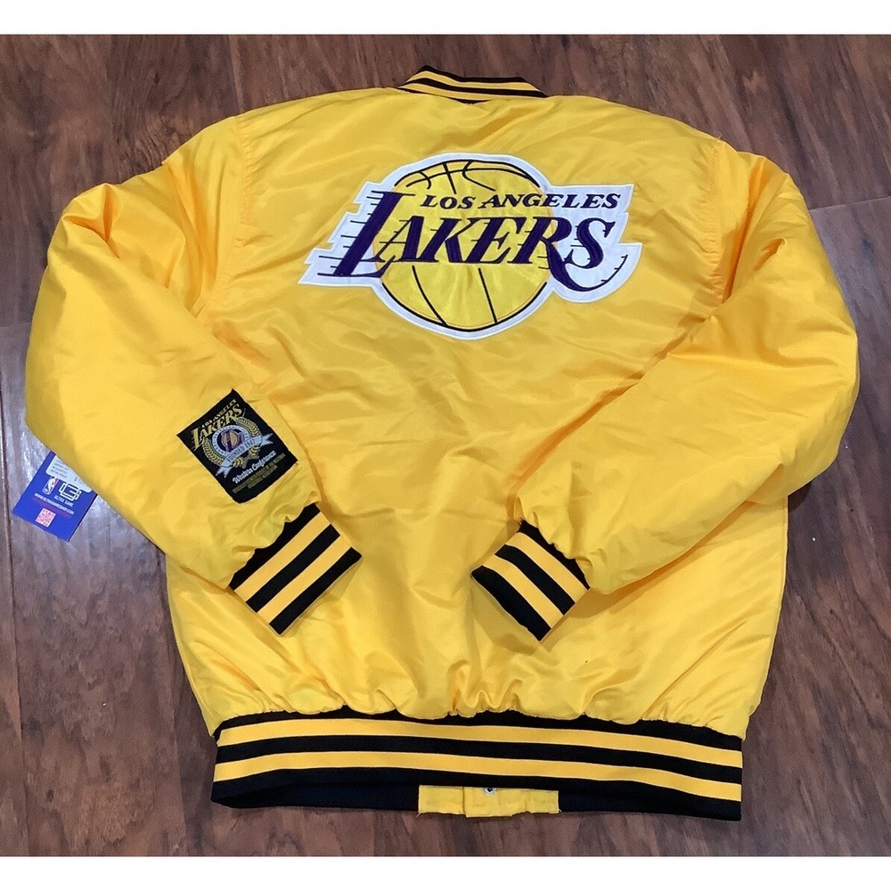 NBA Ultra Game L.A. Lakers Logo Stitched Yellow Jacket Size Small  $125 Retail